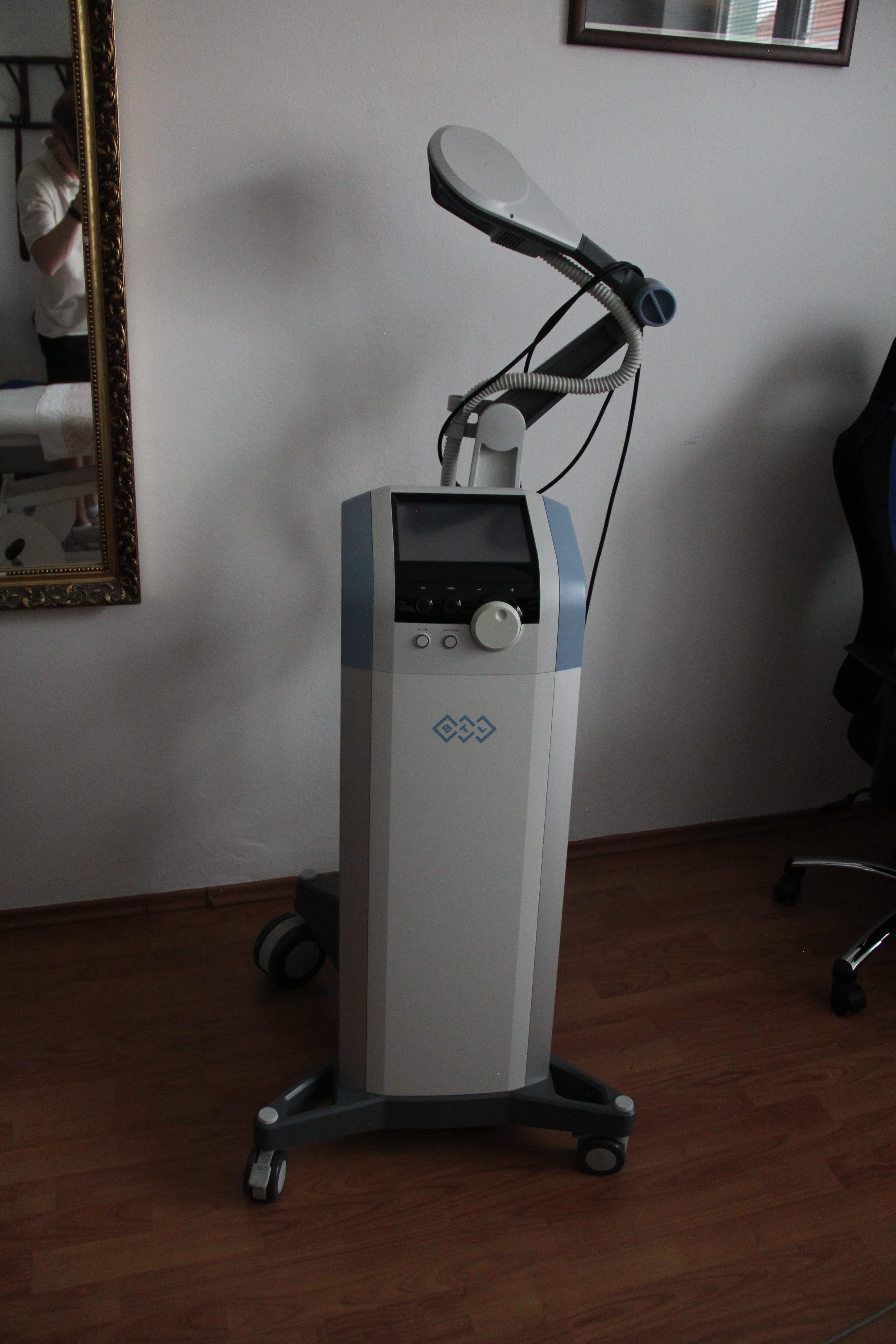 Přístroj BTL (3)
